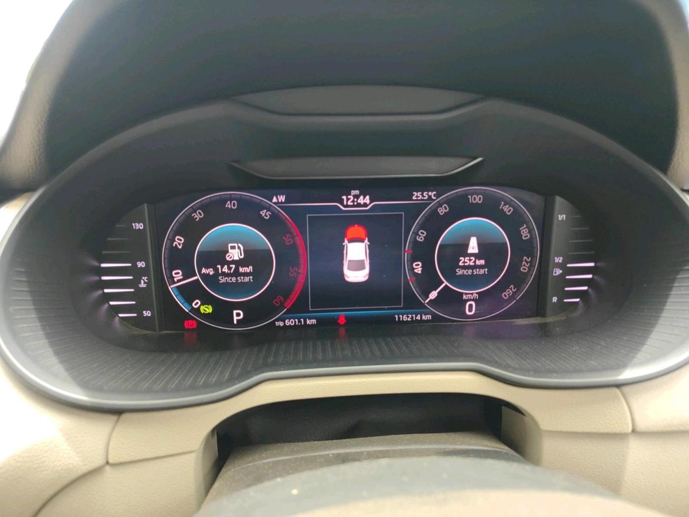 2019 Skoda Octavia 2.0 TDI L&K AT, Diesel, Automatic, 1,16,214 km, interior