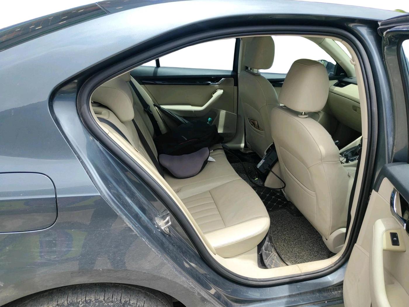 2019 Skoda Octavia 2.0 TDI L&K AT, Diesel, Automatic, 1,16,214 km, interior