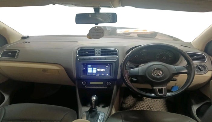 2011 Volkswagen Vento HIGHLINE PETROL AT, Petrol, Automatic, 67,519 km, interior
