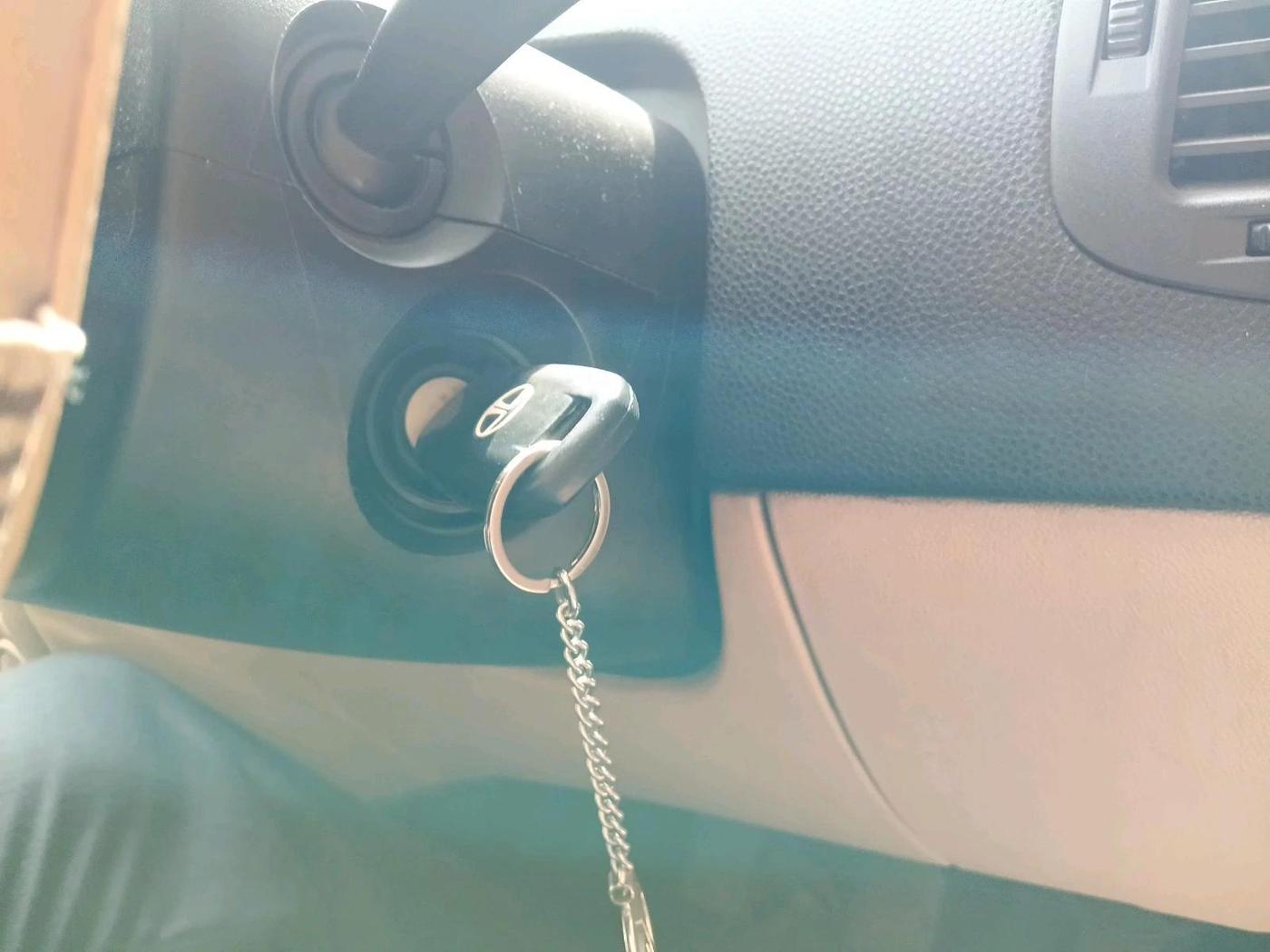 2012 Tata Indica Vista VX QUADRAJET, Diesel, Manual, 62,197 km, interior