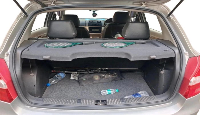 2011 Skoda Fabia CLASSIC 1.2 MPI, Petrol, Manual, 1,18,975 km, exterior