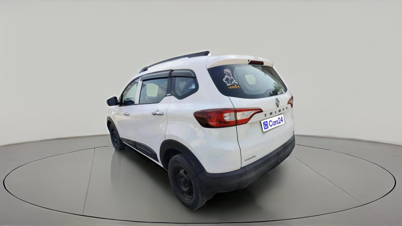 2020 Renault TRIBER RXE MT, Petrol, Manual, 61,605 km, exterior