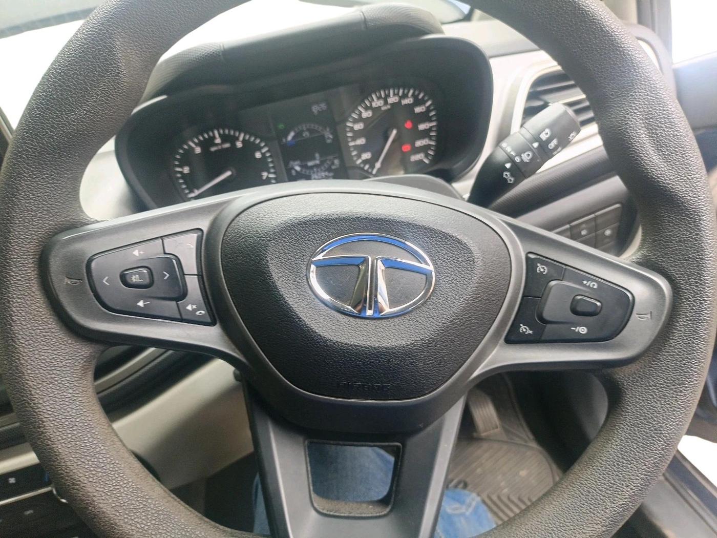 2022 Tata ALTROZ XZ PETROL, Petrol, Manual, 26,090 km, interior