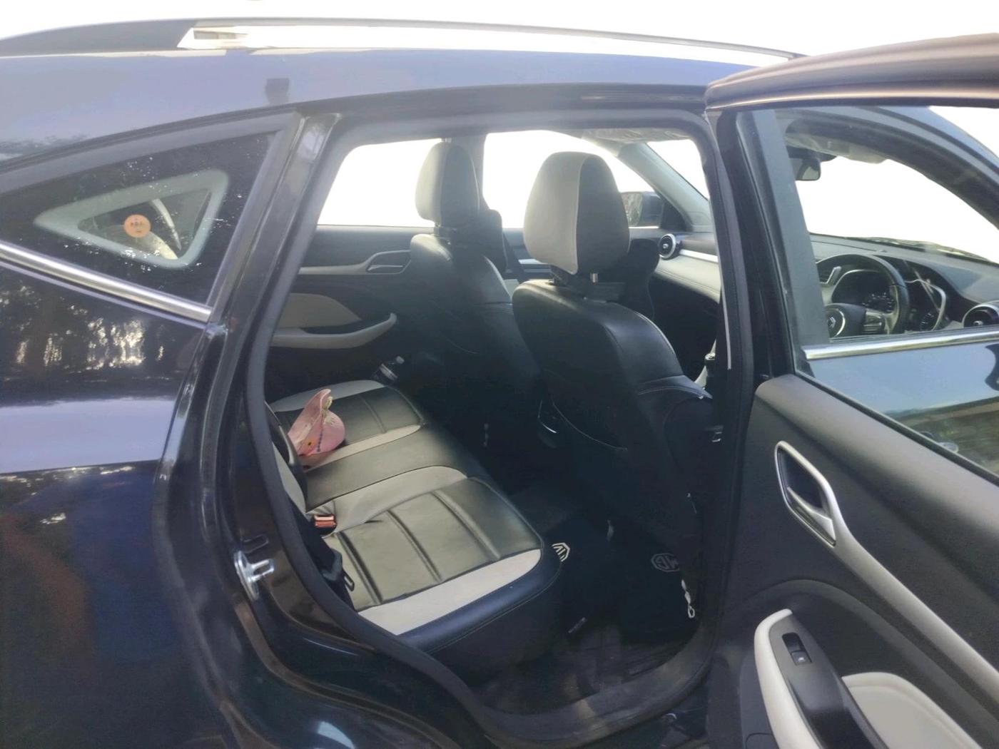 2023 MG ASTOR SUPER 1.5 MT, Petrol, Manual, 34,054 km, interior