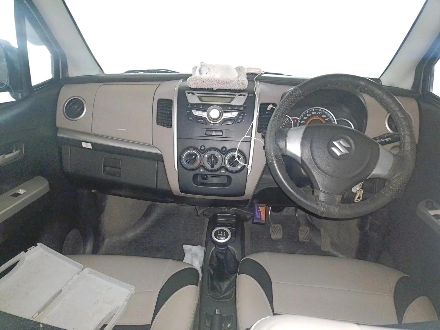 2013 Maruti Wagon R 1.0 VXI, Petrol, Manual, 74,408 km, interior