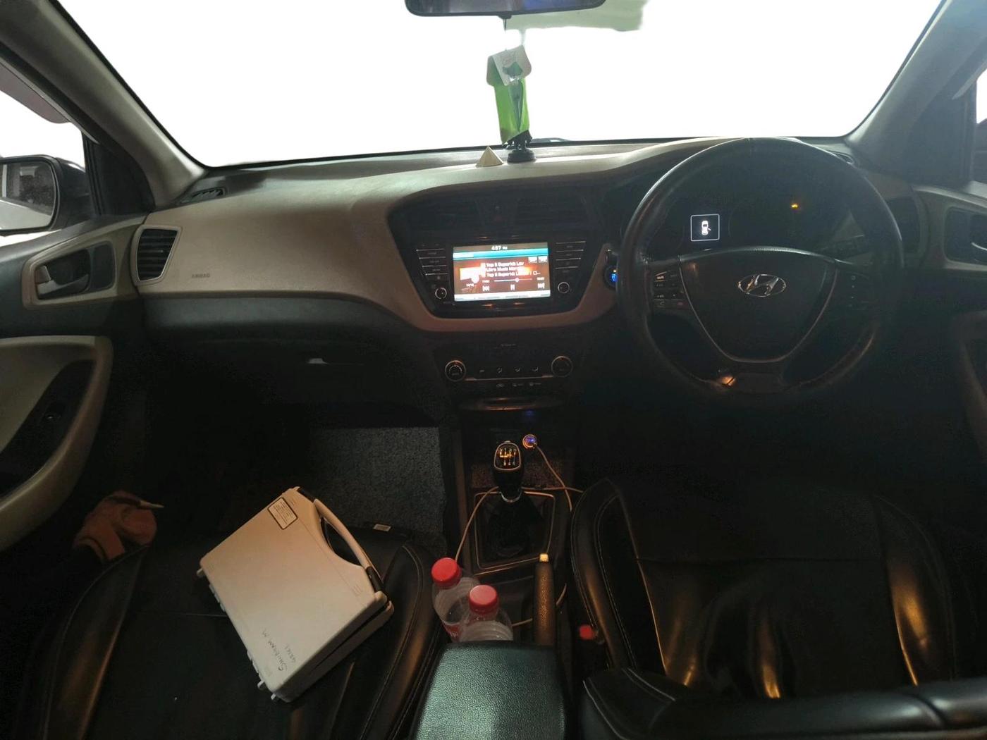 2016 Hyundai Elite i20 ASTA 1.4 CRDI, Diesel, Manual, 3,58,197 km, interior