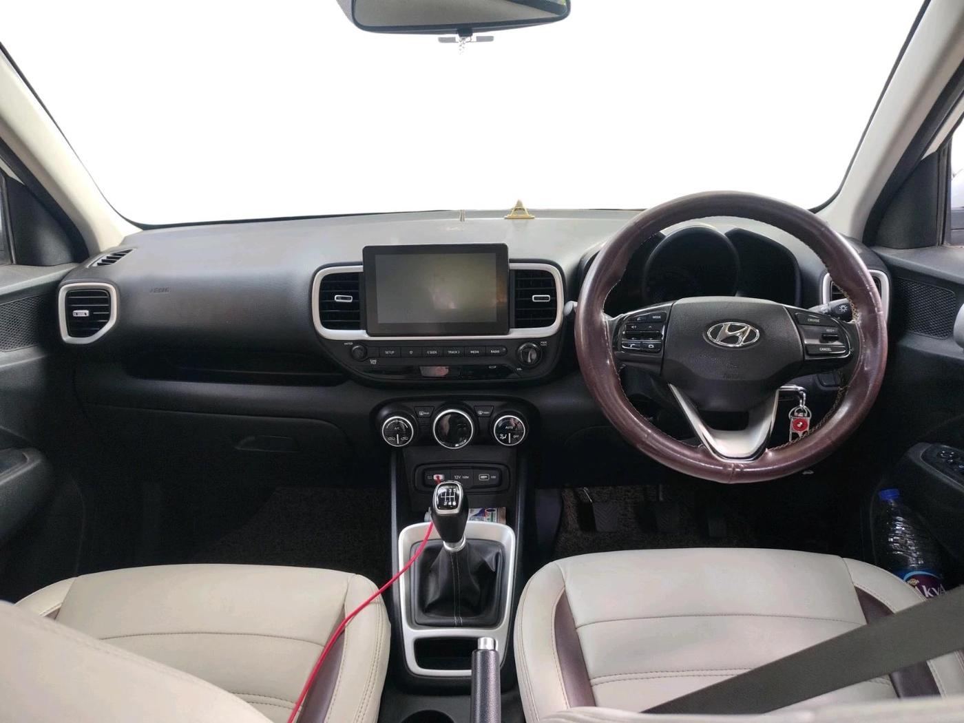 2022 Hyundai VENUE SX 1.5 CRDI, Diesel, Manual, 80,644 km, interior