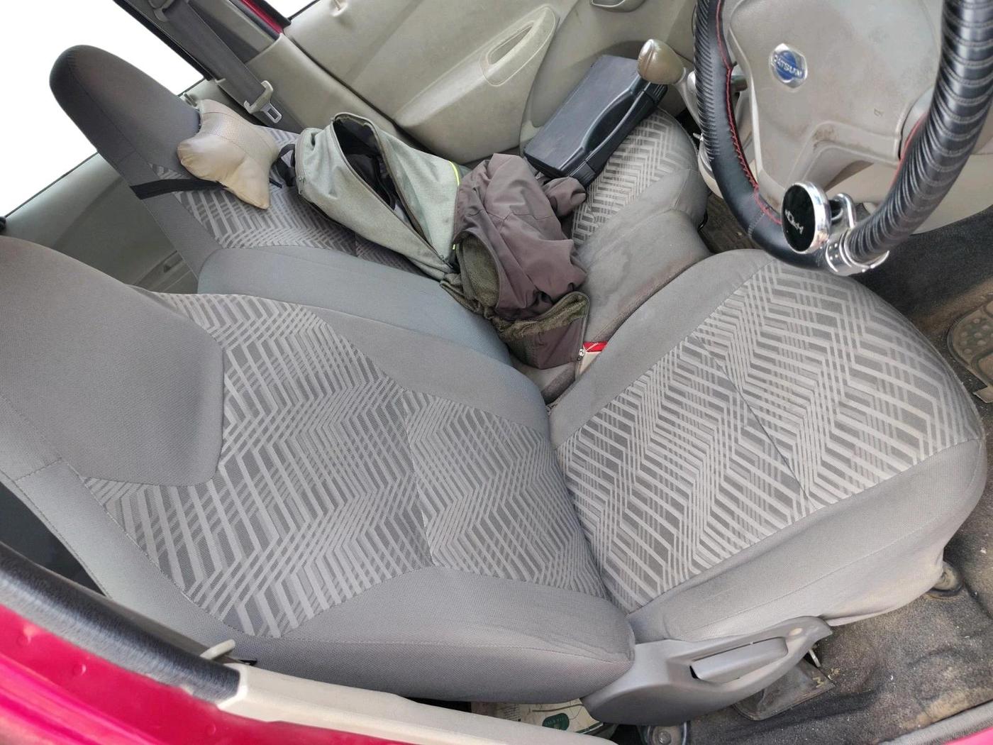 2015 Datsun Go Plus T, Petrol, Manual, 43,612 km, interior