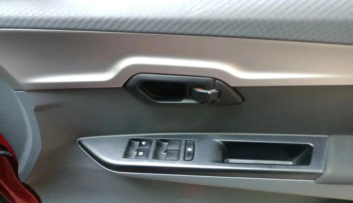 2017 Mahindra KUV 100 NXT K6+ P 6 STR, Petrol, Manual, 32,690 km, interior