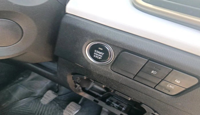 2024 Tata PUNCH ACCOMPLISHED DAZZLE SUNROOF CNG MT, CNG, Manual, 52,212 km, interior