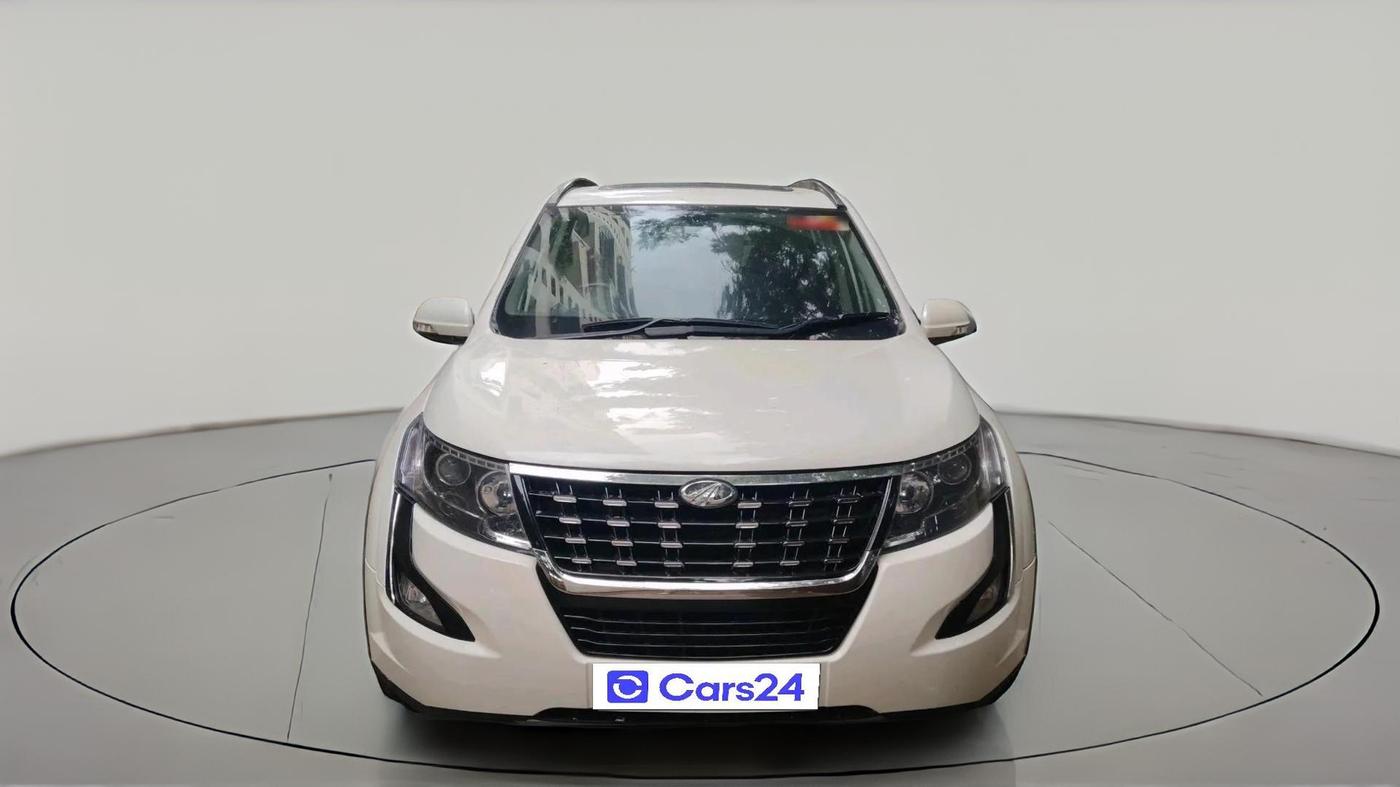 2018 Mahindra XUV500 W9, Diesel, Manual, 88,262 km, exterior