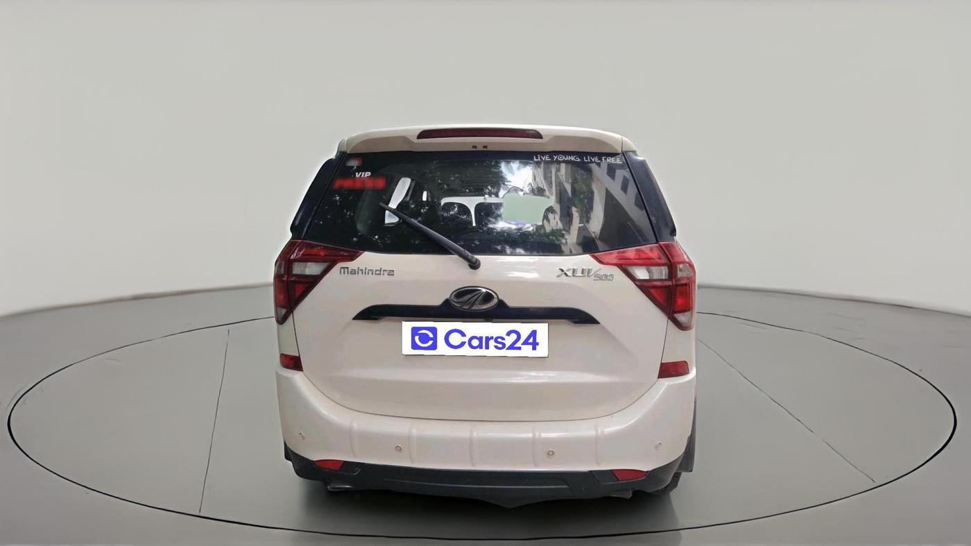 2018 Mahindra XUV500 W9, Diesel, Manual, 88,262 km, exterior