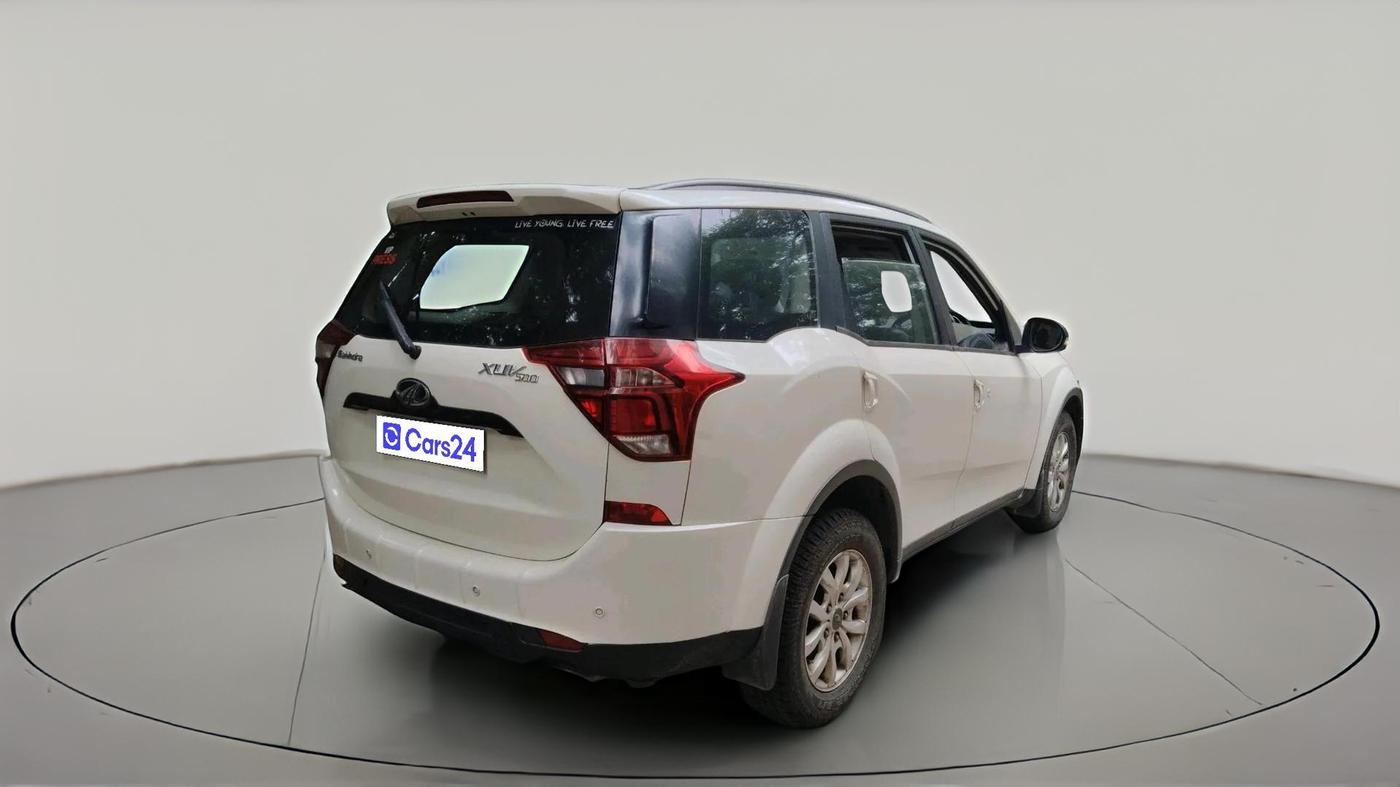 2018 Mahindra XUV500 W9, Diesel, Manual, 88,262 km, exterior