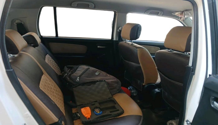 2017 Maruti Wagon R 1.0 LXI CNG, CNG, Manual, 77,116 km, interior