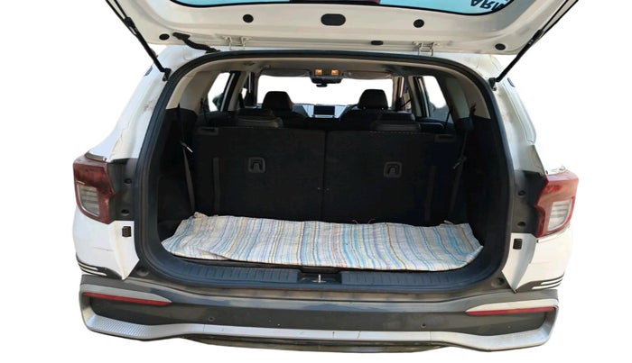 2023 KIA CARENS PRESTIGE 1.5 PETROL 7 STR, Petrol, Manual, 32,864 km, exterior