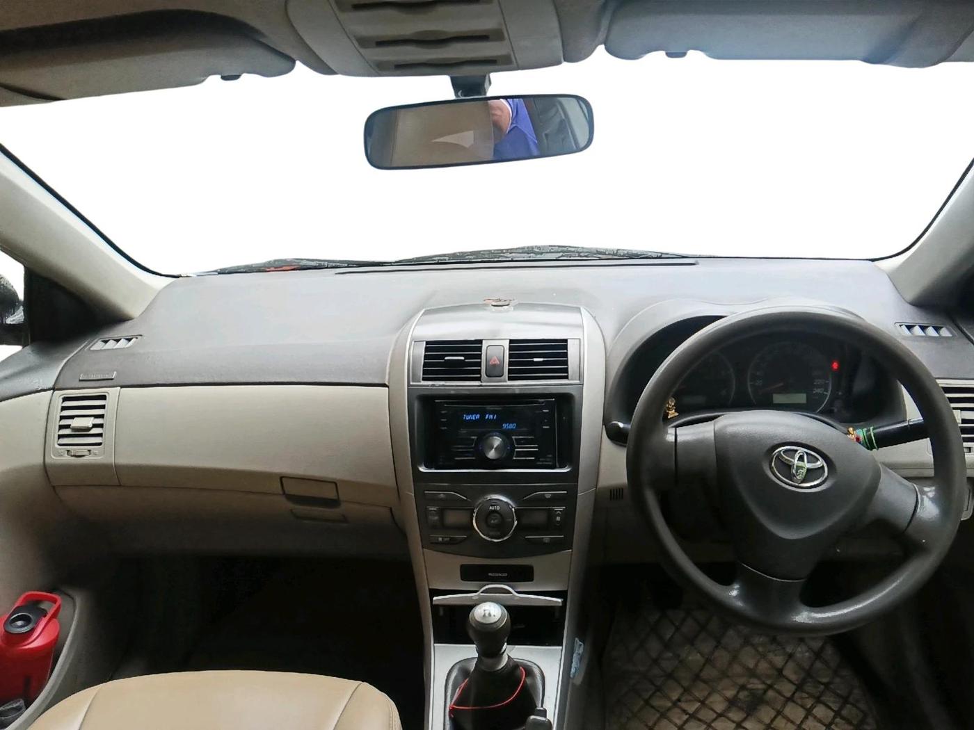 2010 Toyota Corolla Altis G DIESEL, Diesel, Manual, 2,65,652 km, interior