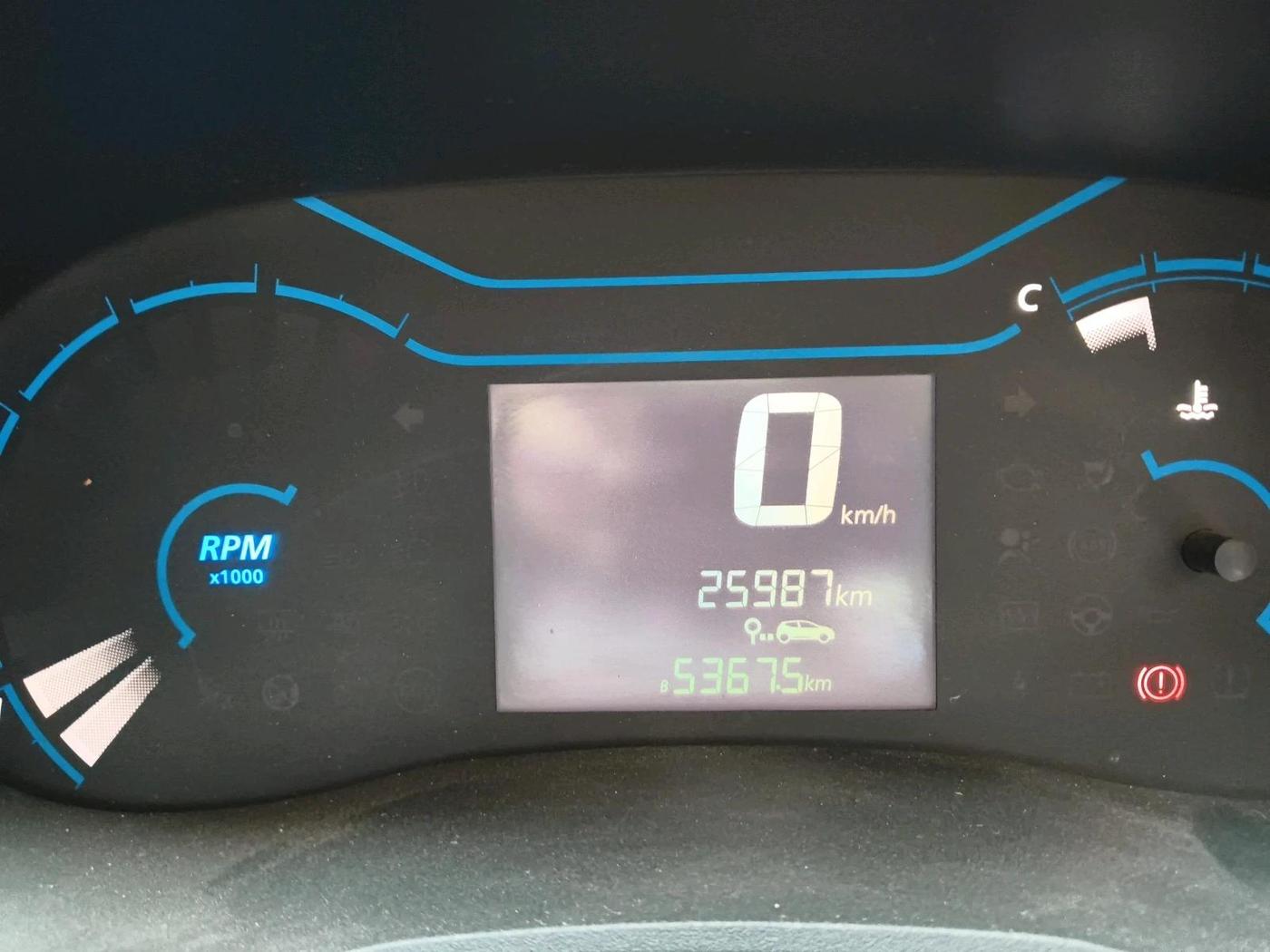 2021 Renault Kwid RXT 1.0 (O), Petrol, Manual, 25,987 km, interior