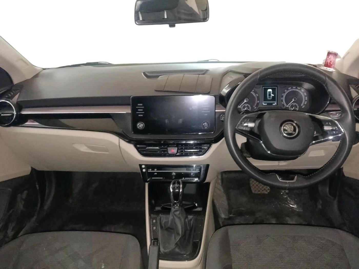 2023 Skoda SLAVIA AMBITION 1.0L TSI AT, Petrol, Automatic, 18,807 km, interior