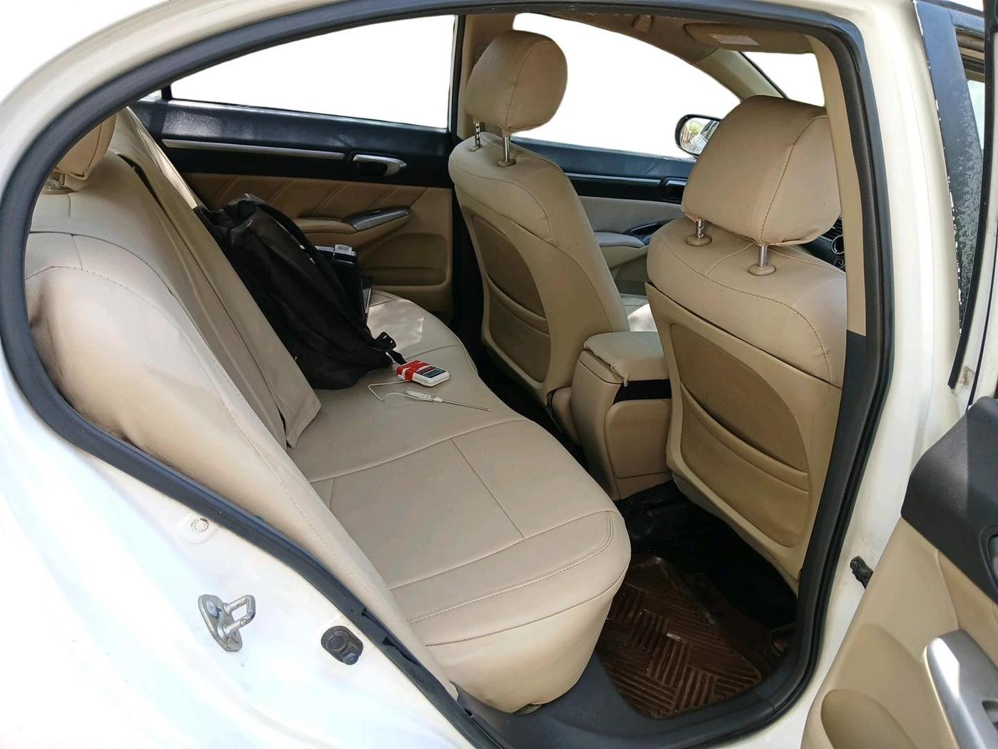 2011 Honda Civic 1.8L I-VTEC S MT, Petrol, Manual, 1,06,646 km, interior