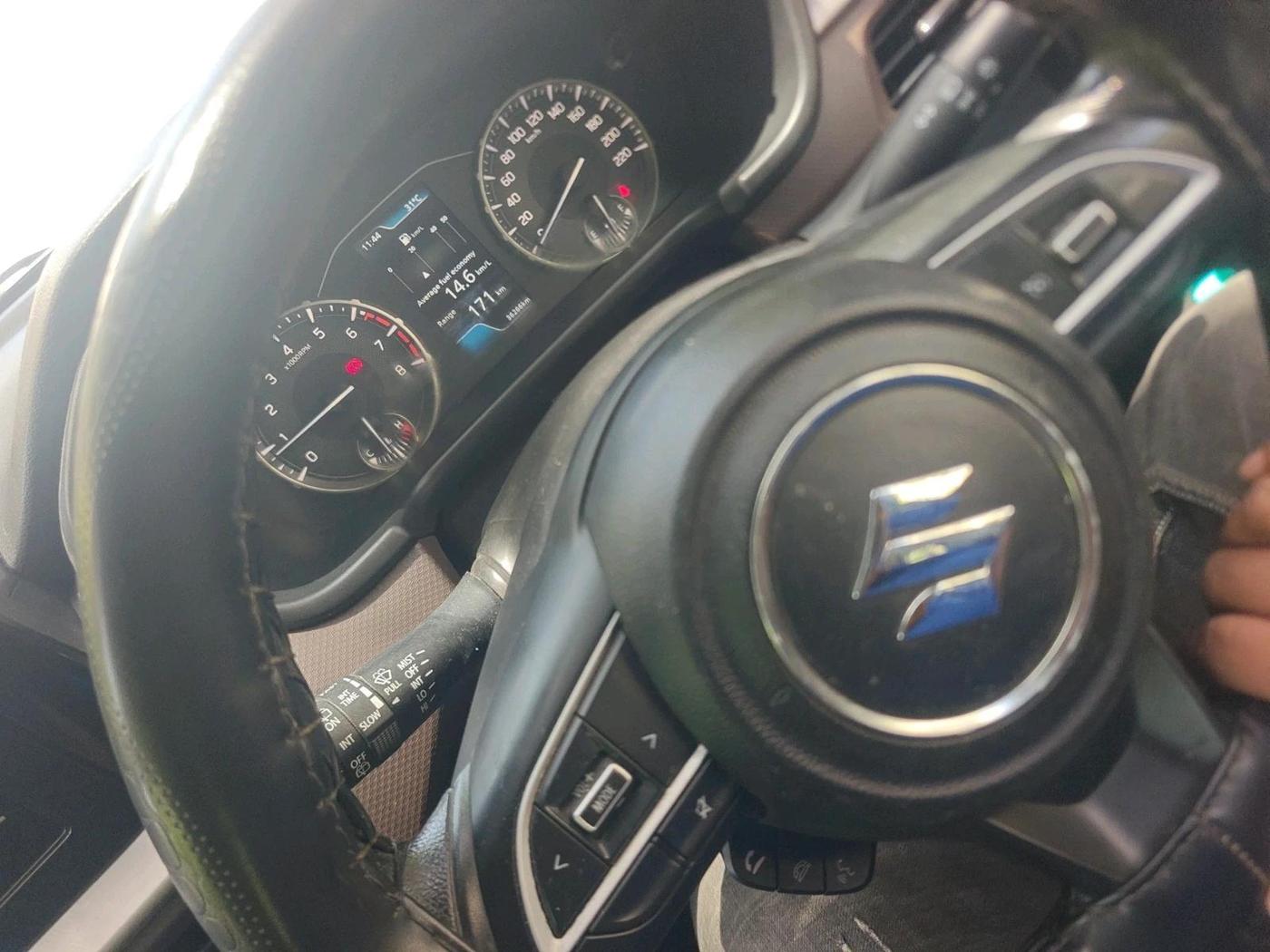 2023 Maruti BREZZA ZXI, Petrol, Manual, 36,266 km, interior