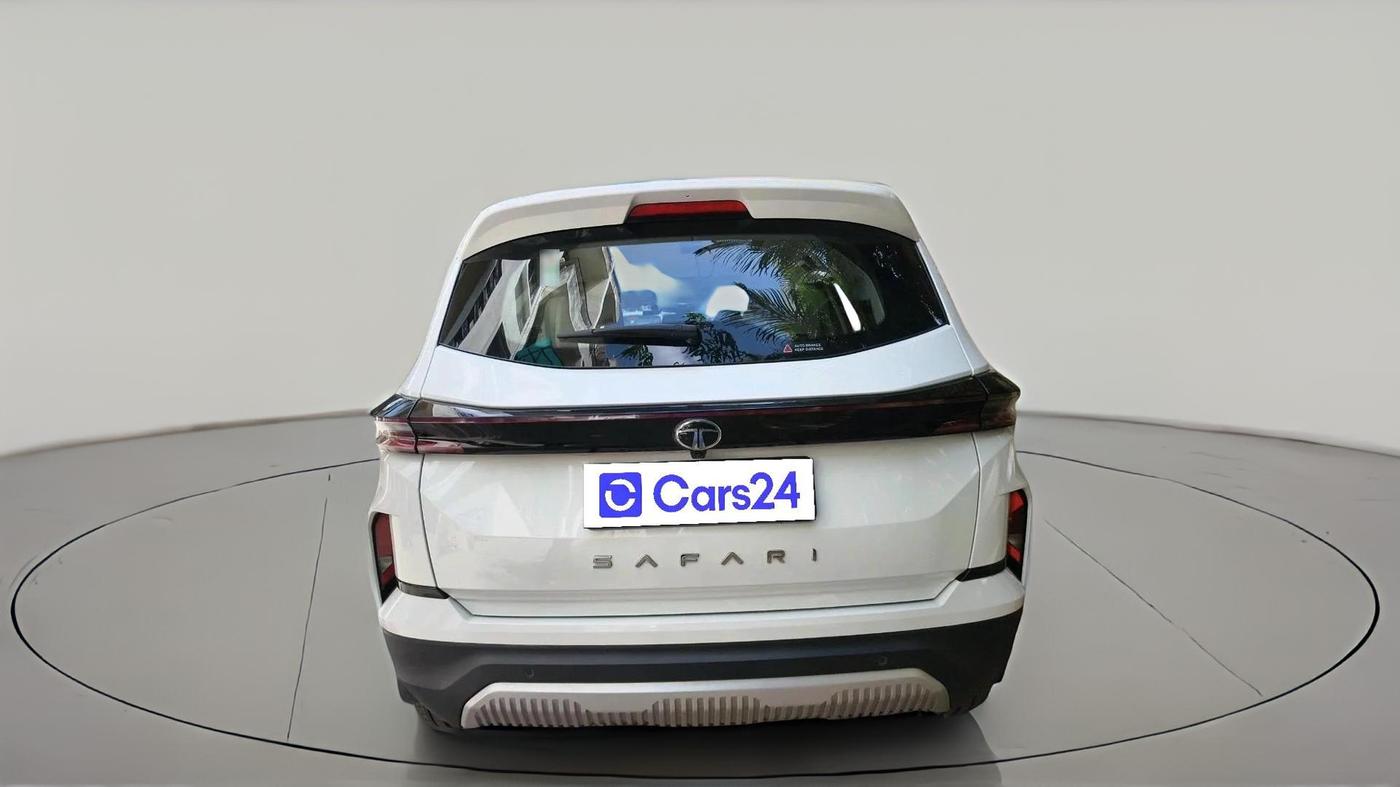 2025 Tata Safari Accomplished X Plus 7 STR AT, Diesel, Automatic, 8,502 km, exterior