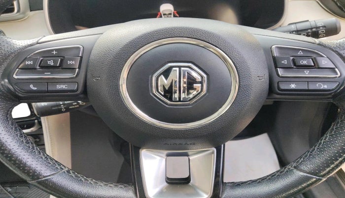 2022 MG ASTOR SHARP 1.5 MT, Petrol, Manual, 36,995 km, interior
