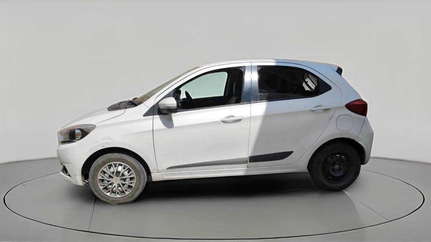 2016 Tata Tiago XZ PETROL, Petrol, Manual, 1,10,500 km, exterior