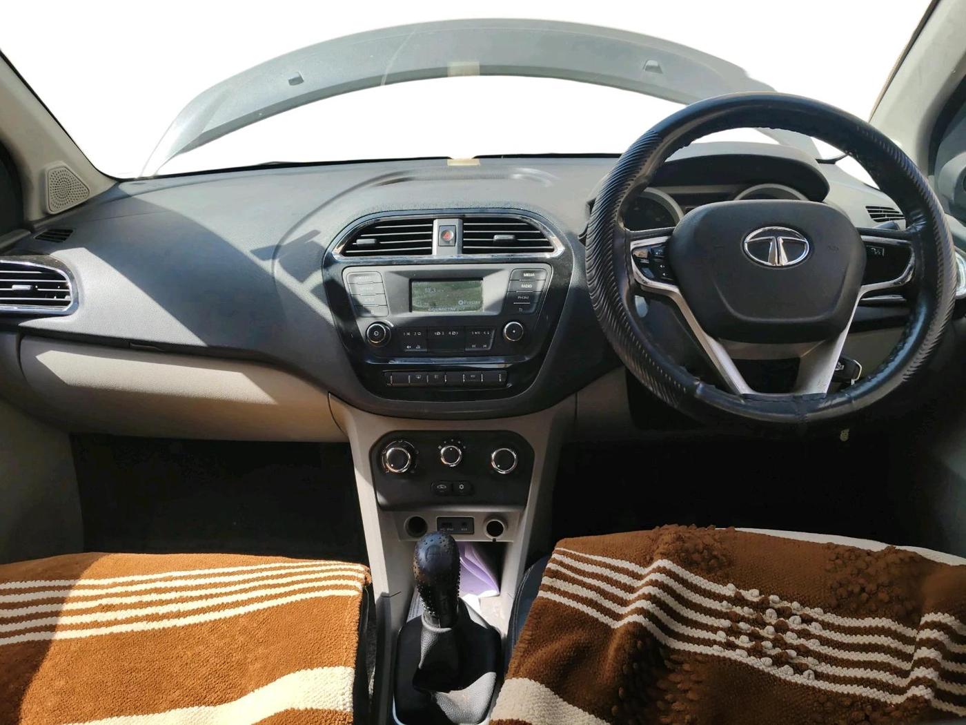 2016 Tata Tiago XZ PETROL, Petrol, Manual, 1,10,500 km, interior