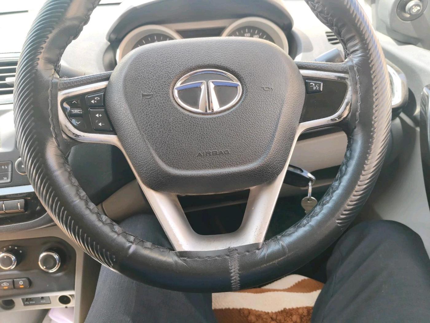 2016 Tata Tiago XZ PETROL, Petrol, Manual, 1,10,500 km, interior
