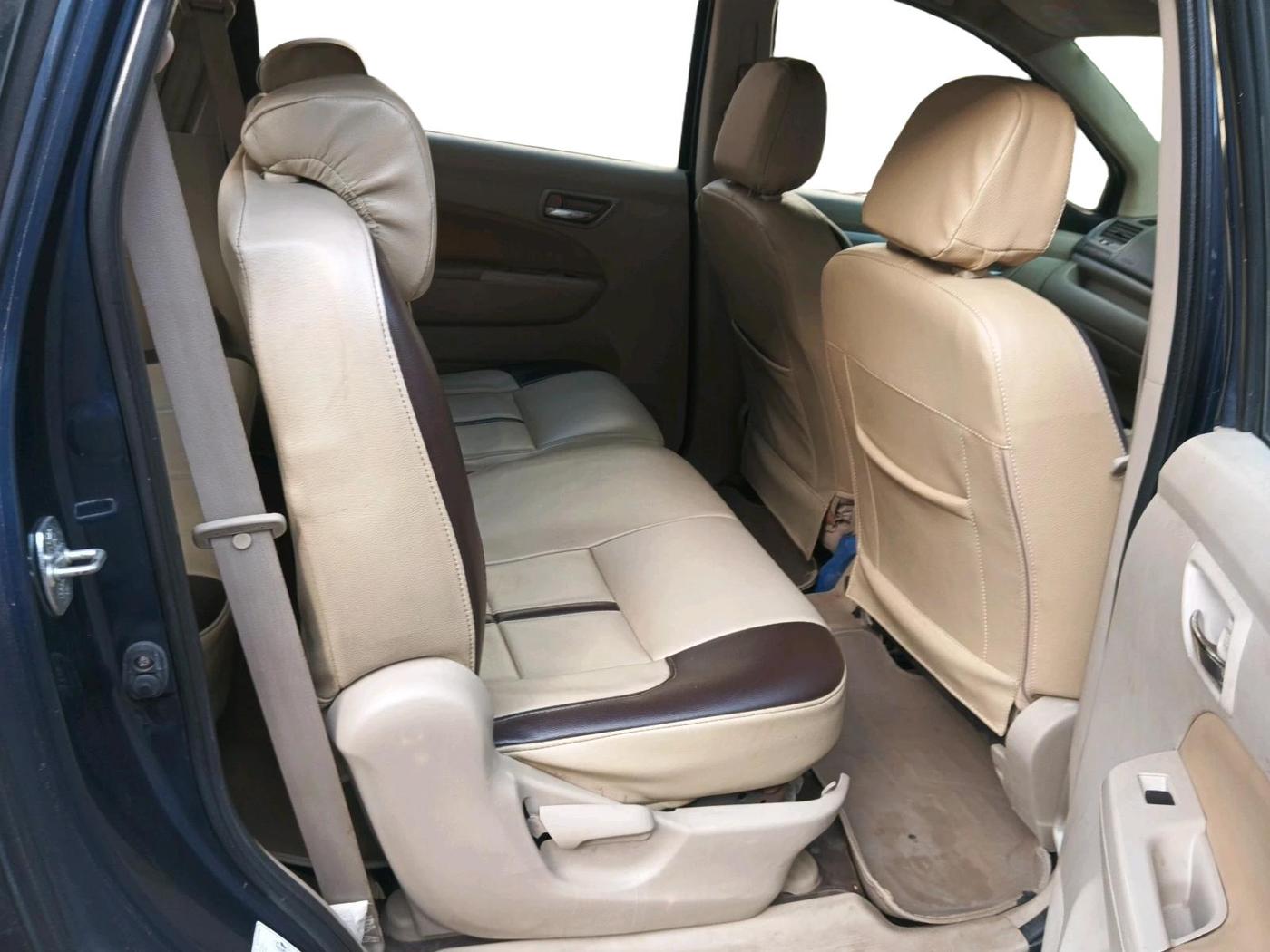 2015 Maruti Ertiga VXI CNG, CNG, Manual, 1,21,700 km, interior