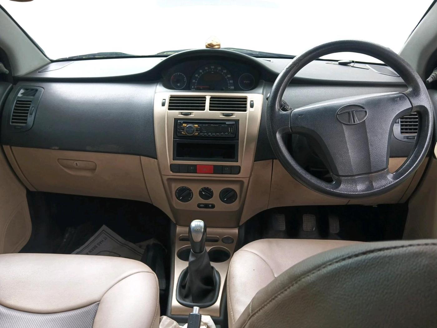 2011 Tata Indica Vista AURA 1.3 QUADRAJET, Diesel, Manual, 59,539 km, interior