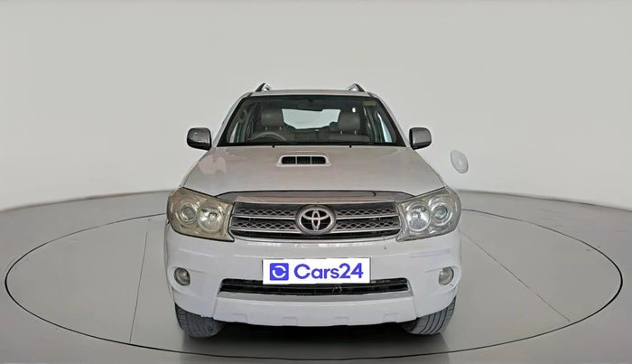 2010 Toyota Fortuner 3.0 4X4 MT, Diesel, Manual, 1,73,469 km, exterior