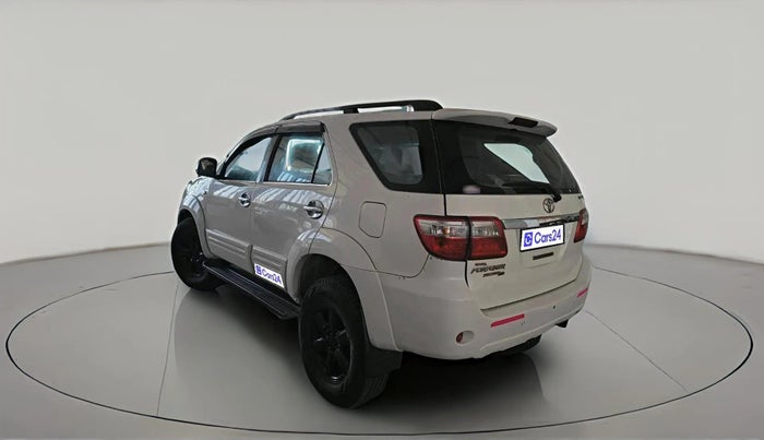 2010 Toyota Fortuner 3.0 4X4 MT, Diesel, Manual, 1,73,469 km, exterior