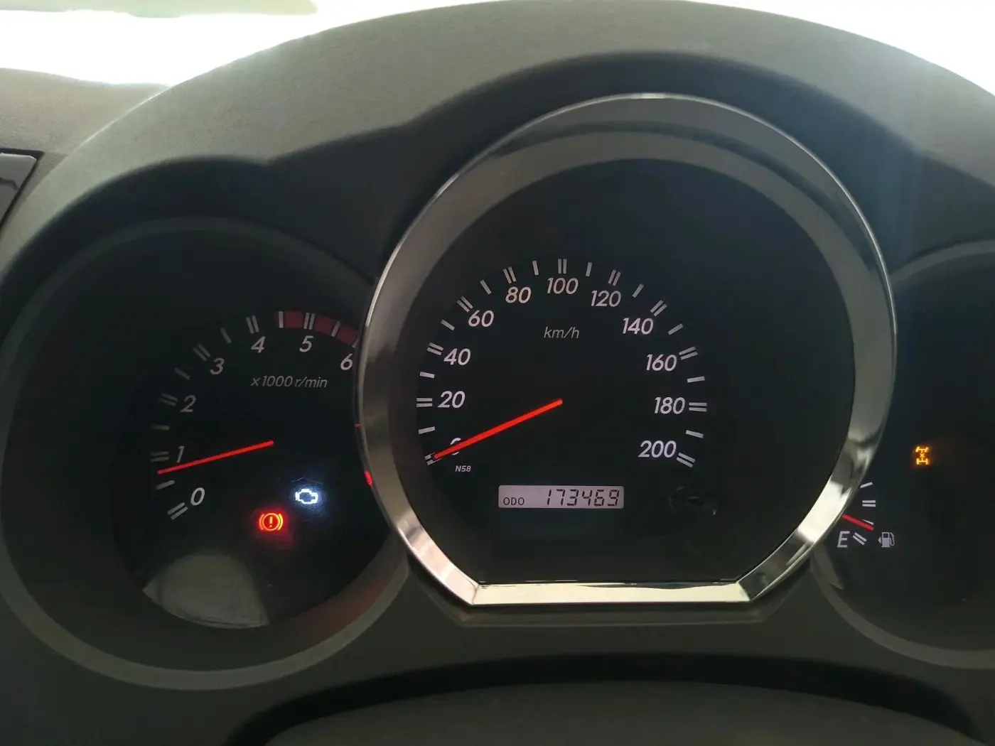 2010 Toyota Fortuner 3.0 4X4 MT, Diesel, Manual, 1,73,469 km, interior