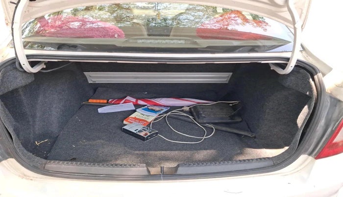 2015 Skoda Rapid Elegance 1.6 MPI AT, Petrol, Automatic, 82,675 km, exterior