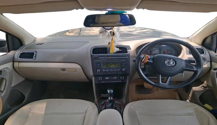 2015 Skoda Rapid Elegance 1.6 MPI AT, Petrol, Automatic, 82,675 km, interior