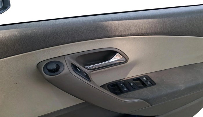 2015 Skoda Rapid Elegance 1.6 MPI AT, Petrol, Automatic, 82,675 km, interior