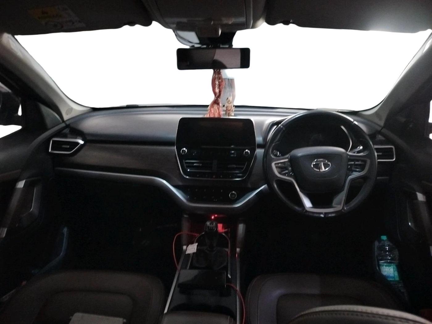 2019 Tata Harrier XZ 2.0L, Diesel, Manual, 76,129 km, interior