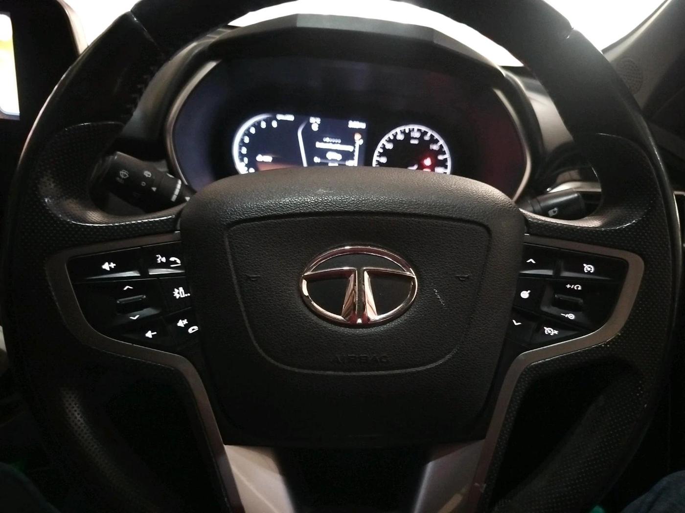 2019 Tata Harrier XZ 2.0L, Diesel, Manual, 76,129 km, interior