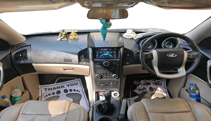 2016 Mahindra XUV500 W10, Diesel, Manual, 89,877 km, interior