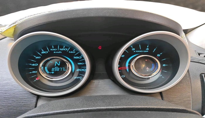 2016 Mahindra XUV500 W10, Diesel, Manual, 89,877 km, interior