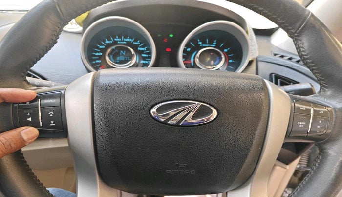 2016 Mahindra XUV500 W10, Diesel, Manual, 89,877 km, interior