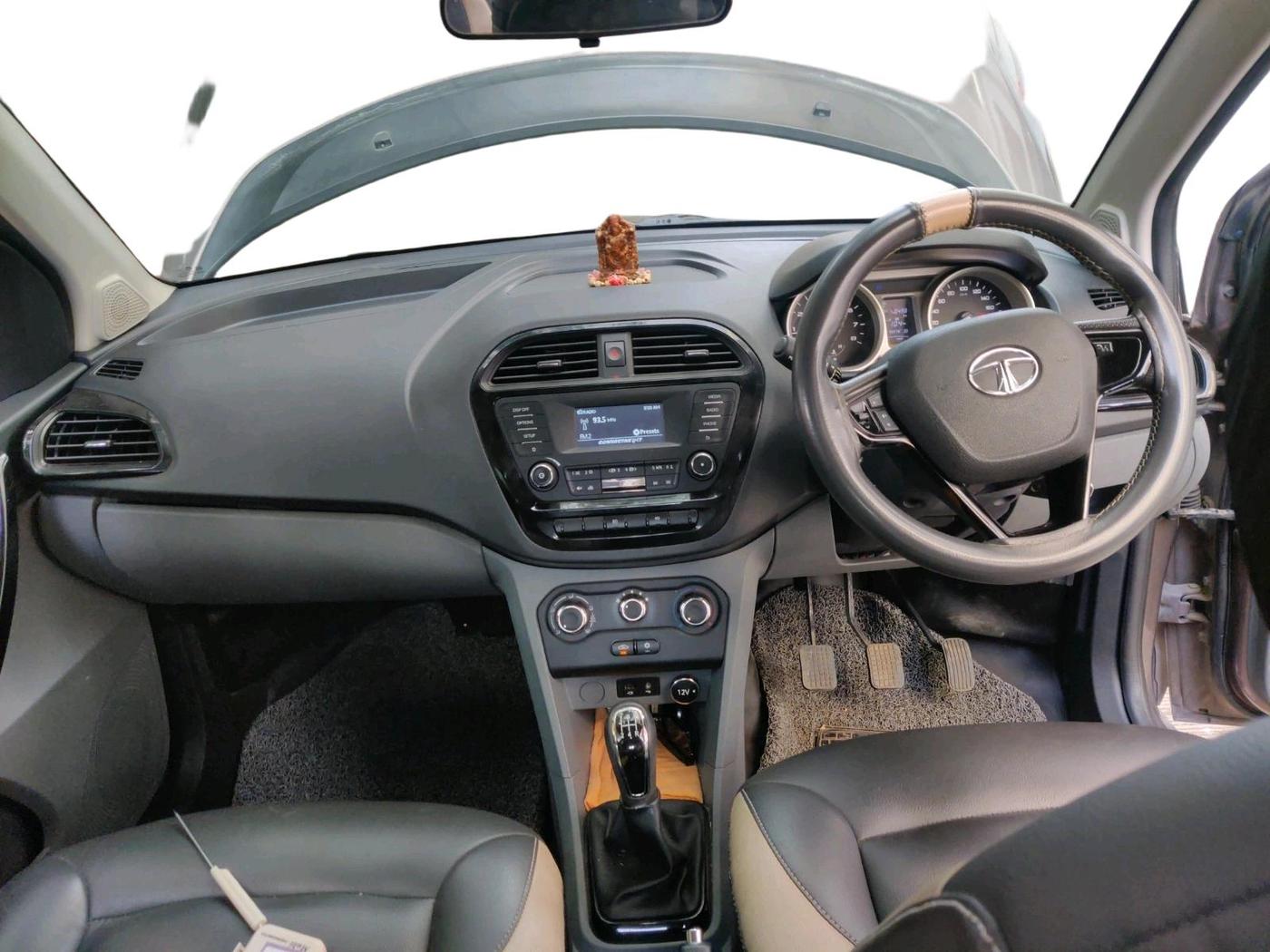 2017 Tata TIGOR XT PETROL, Petrol, Manual, 40,498 km, interior
