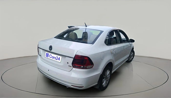 2015 Volkswagen Vento HIGHLINE 1.5 AT, Diesel, Automatic, 2,07,138 km, exterior