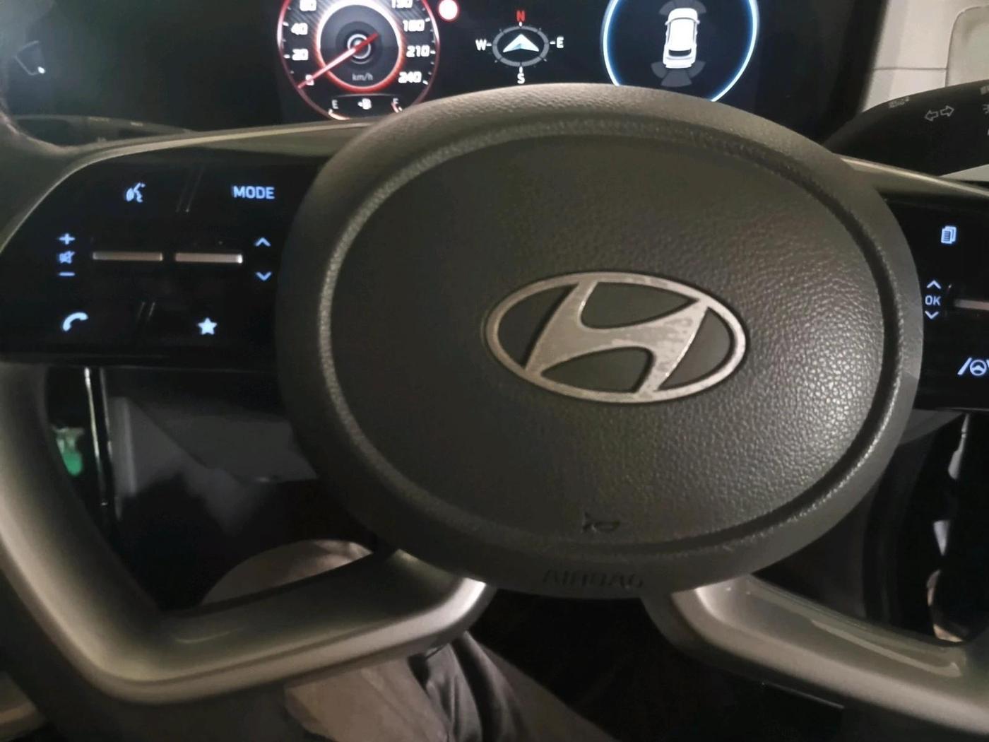 2024 Hyundai Creta SX (O) 1.5 PETROL, Petrol, Manual, 46,369 km, interior