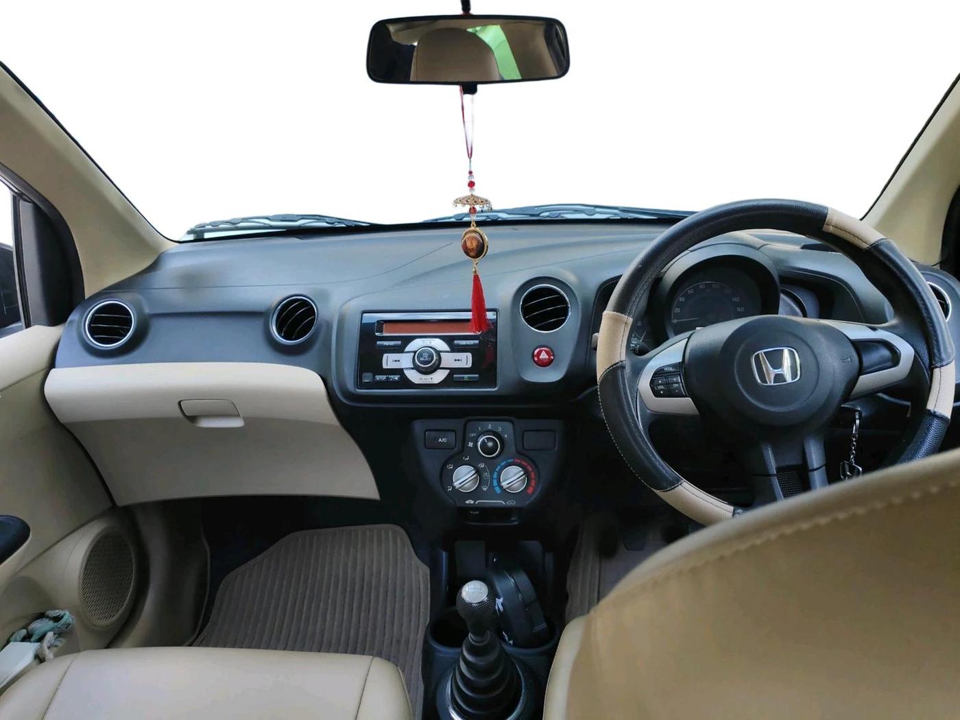 2015 Honda Amaze 1.2L I-VTEC S, Petrol, Manual, 28,749 km, interior
