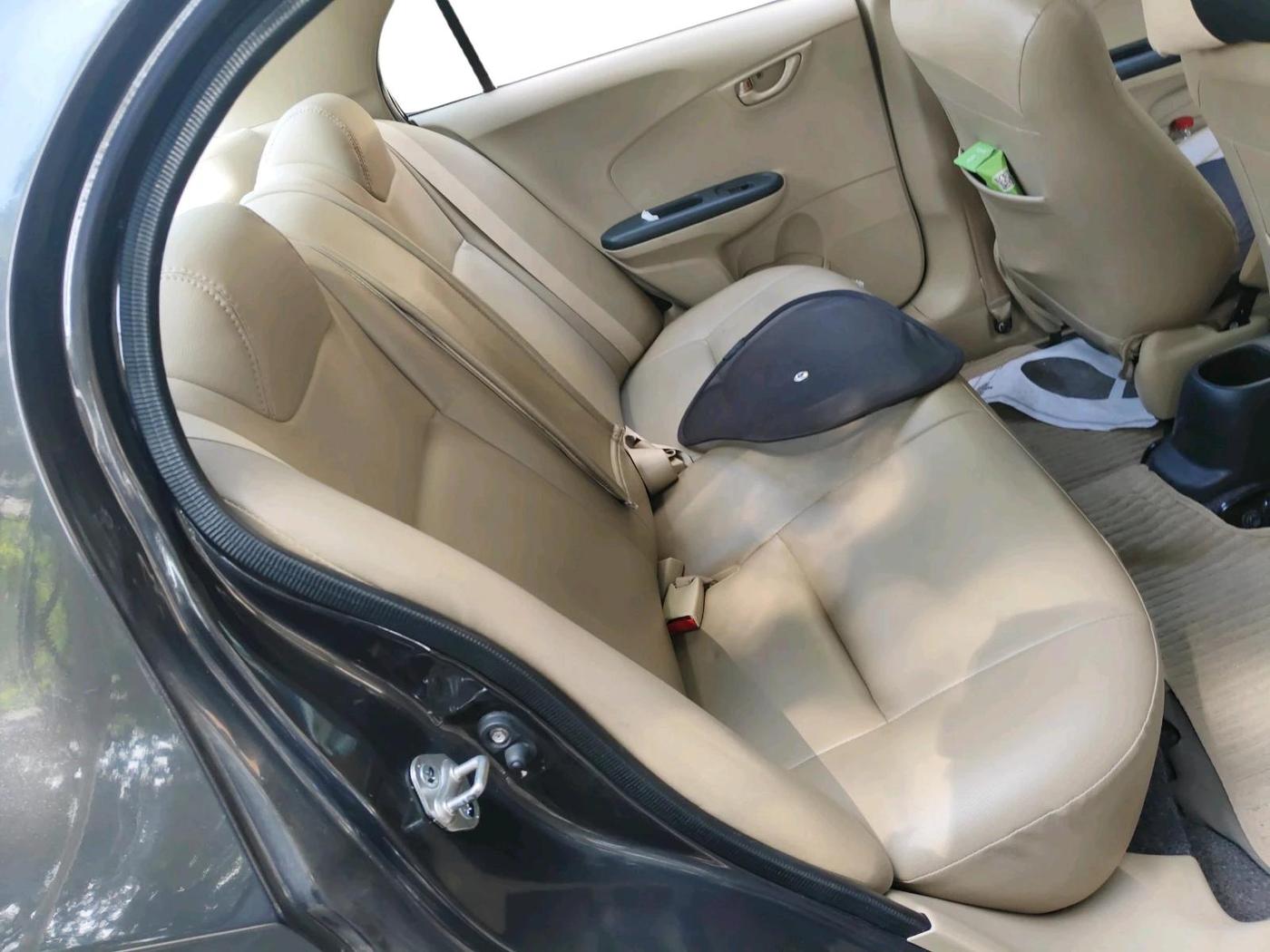 2015 Honda Amaze 1.2L I-VTEC S, Petrol, Manual, 28,749 km, interior