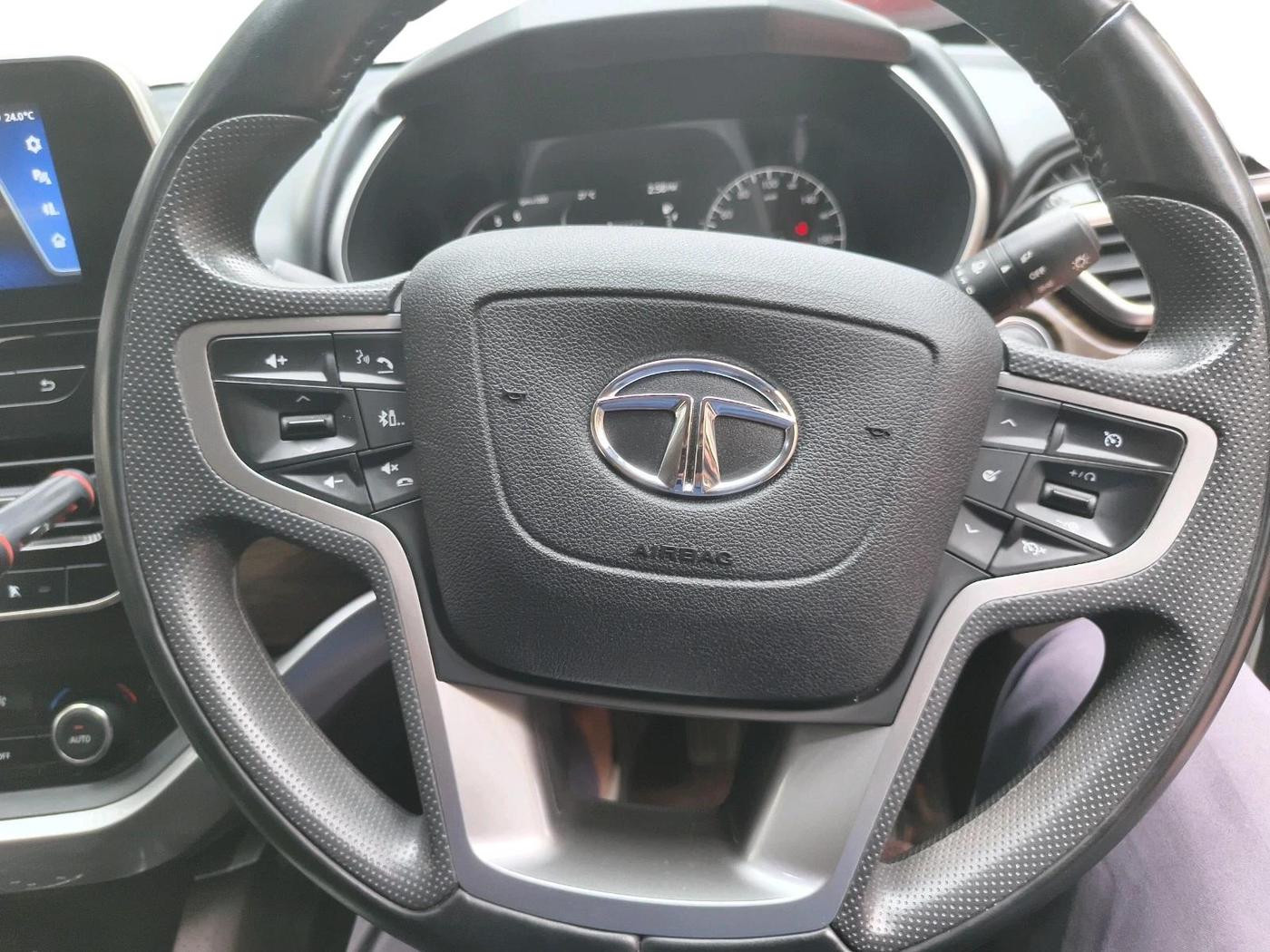 2022 Tata Harrier XZ PLUS 2.0L, Diesel, Manual, 23,055 km, interior