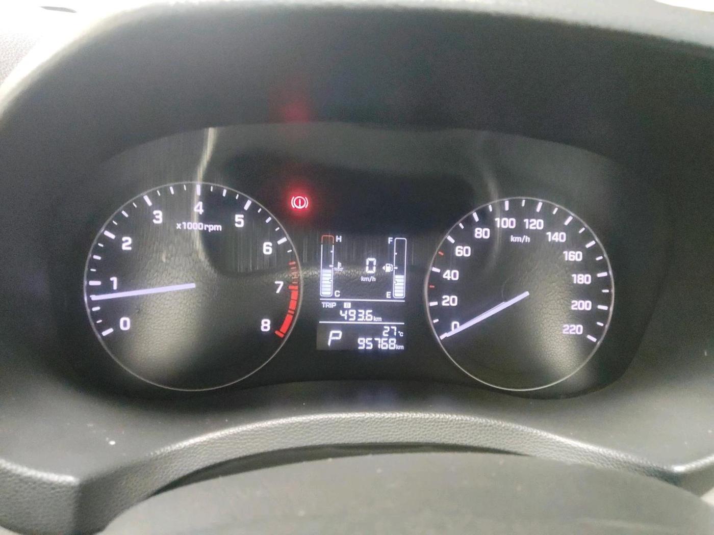 2017 Hyundai Creta SX PLUS AT 1.6 PETROL, Petrol, Automatic, 95,768 km, interior