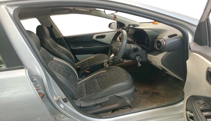 2021 Hyundai AURA S 1.2 CNG, CNG, Manual, 77,712 km, interior